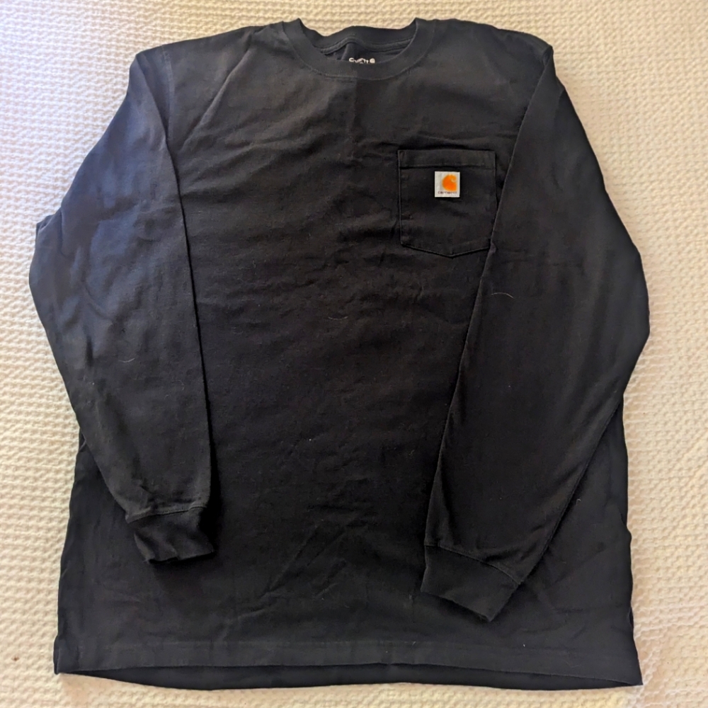 NWOT Carhartt Long Sleeve Tee with front pocket